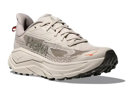HOKA W Challenger 8 Wide Stucco / Asphalt Grey