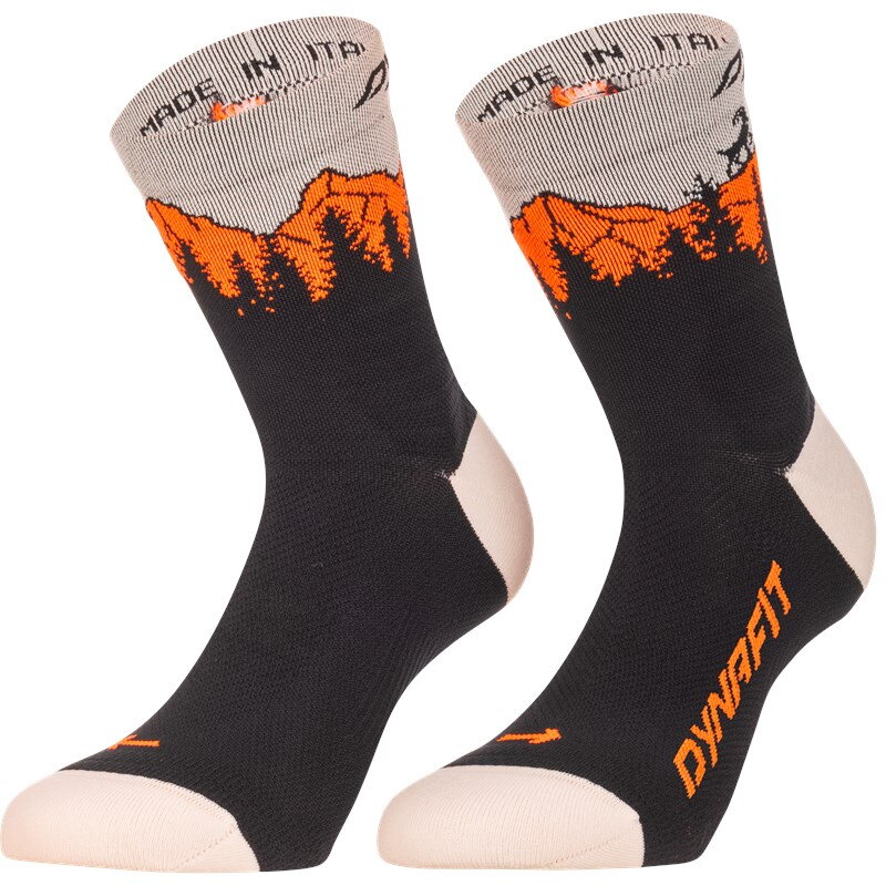 Ponožky Dynafit TRAVERSE MID 0911 black out ULTRA ORANGE